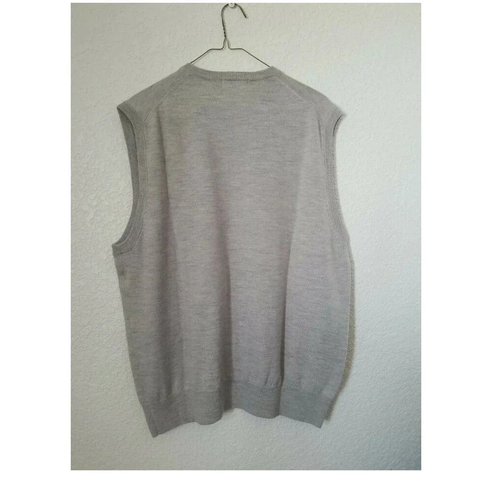 Peter Millar Sweater Vest Gray 100% Merino Wool Mens Size L Used